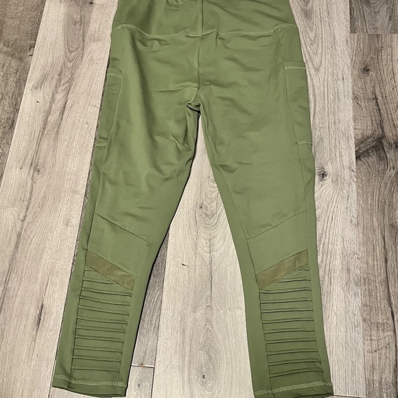 Constantly Varied gear leggings - Picture 3 of 3